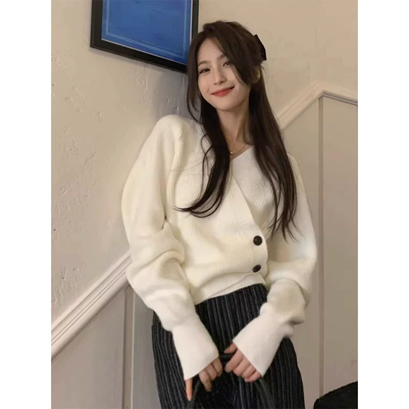 Ретро ленивый ветер с коротким свитером с v-образным вырезом женский осенний и зимний дизайн