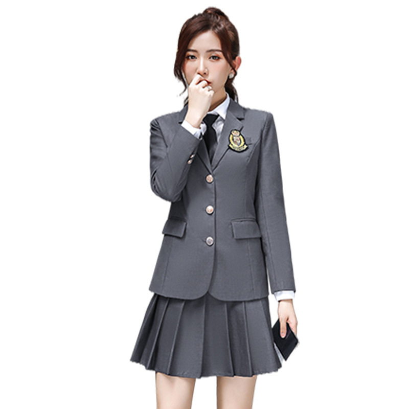 东莞市梦灿服饰有限公司