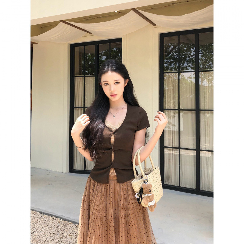 In-stock 260g rayon short-sleeve T-shirt for women, 2026 new summer style, regular shoulder, faux two-piece lace, coffee color, slim fit