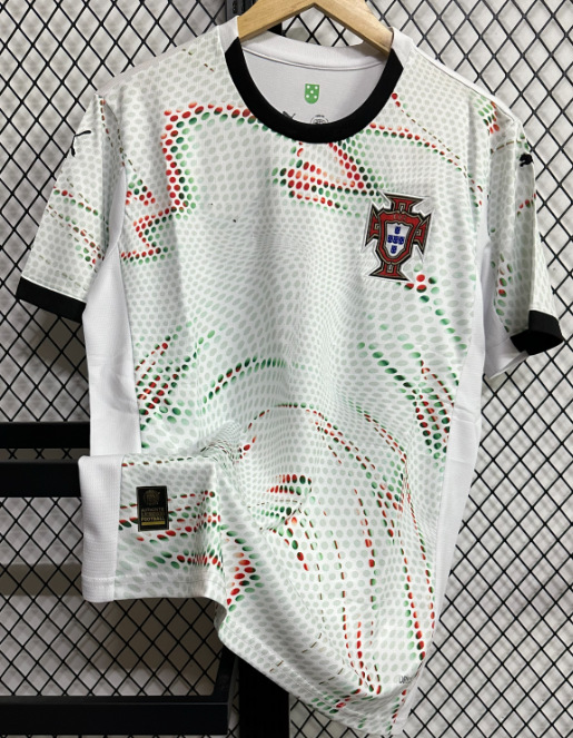 Una pieza de camiseta 2425 equipo nacional México Italia Brasil España Portugal uniforme de fútbol bordado