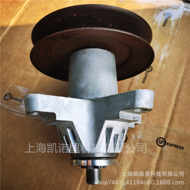 MTD贝尔狼牌坐骑式草坪车割草机618-04125b刀座总成刀架