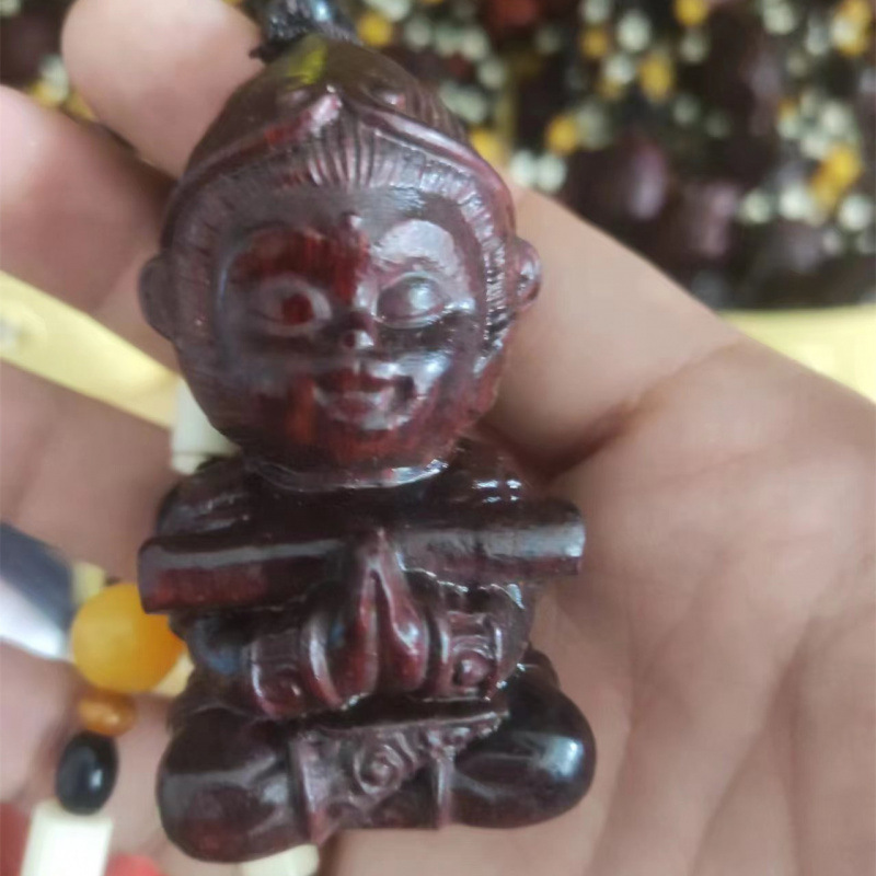 工場卸売紫檀手彫り木彫り貔貅財神ペンダント工芸品、ライブストリーミングや屋台で人気商品|undefined