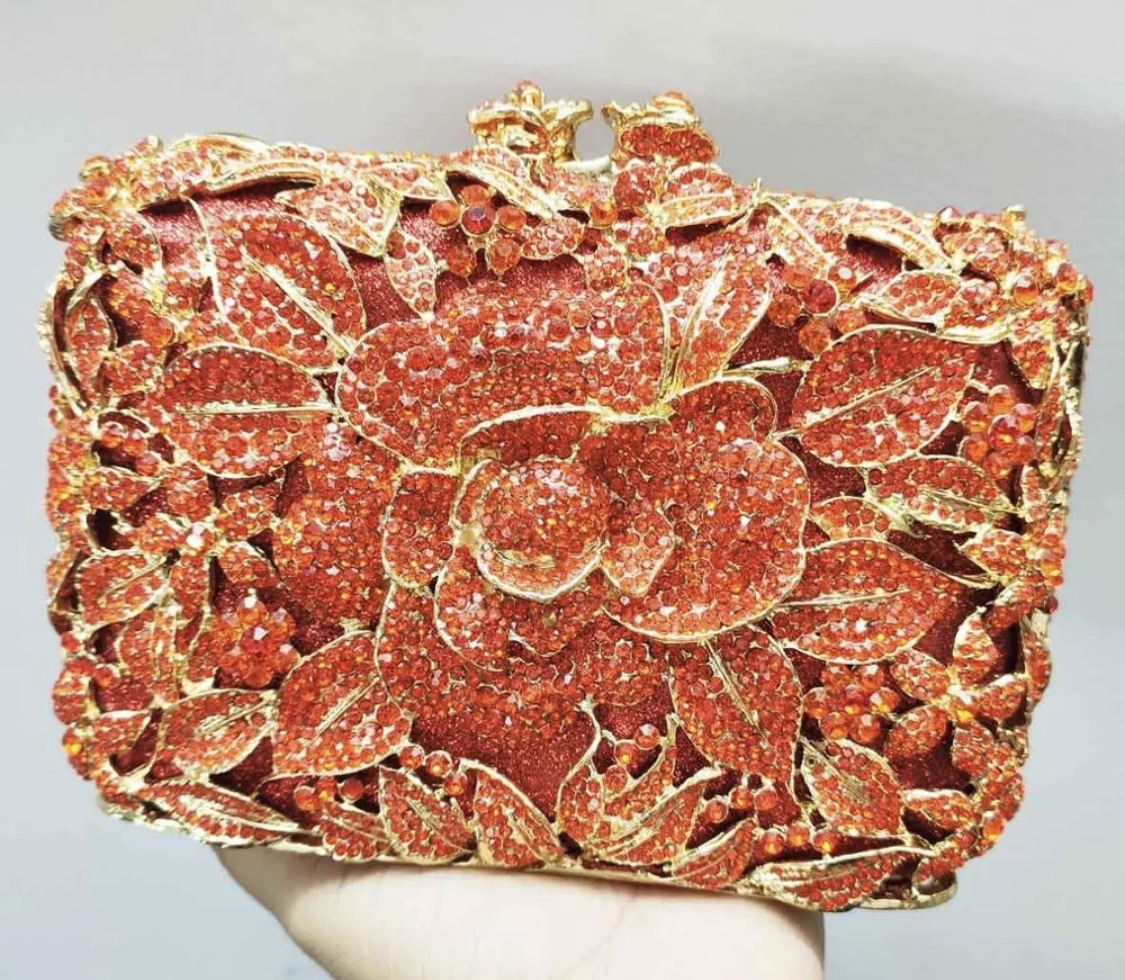 Selección estricta de diamantes transfronterizos bolsas de cena rosa pastel hueco bolsas de mujer bolsas de diamantes llenas bolsas de mano bolsas de vestido