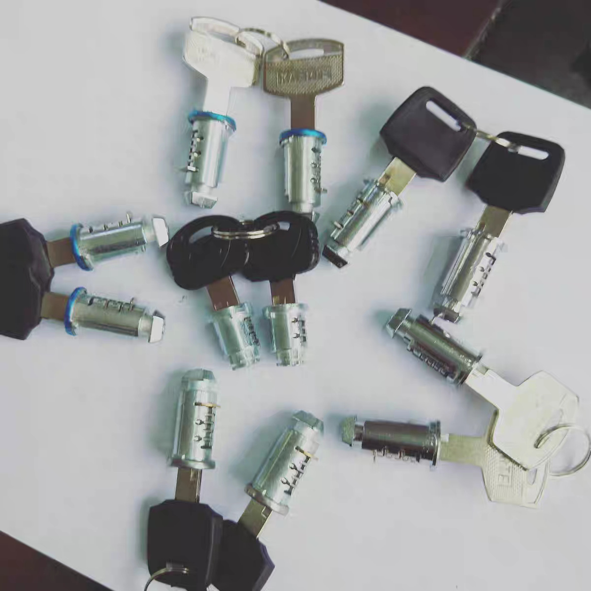 Complete Collection of Car Lock Cylinders, Luggage Racks, Luggage Boxes, Roof Boxes, Trailer Hooks, Anti-Theft and Anti-Theft Upgrades