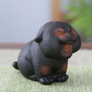 Purple sand tea pet rich purple mud Tiger Sheng Wei tea play decoration tea table tea tea accessories