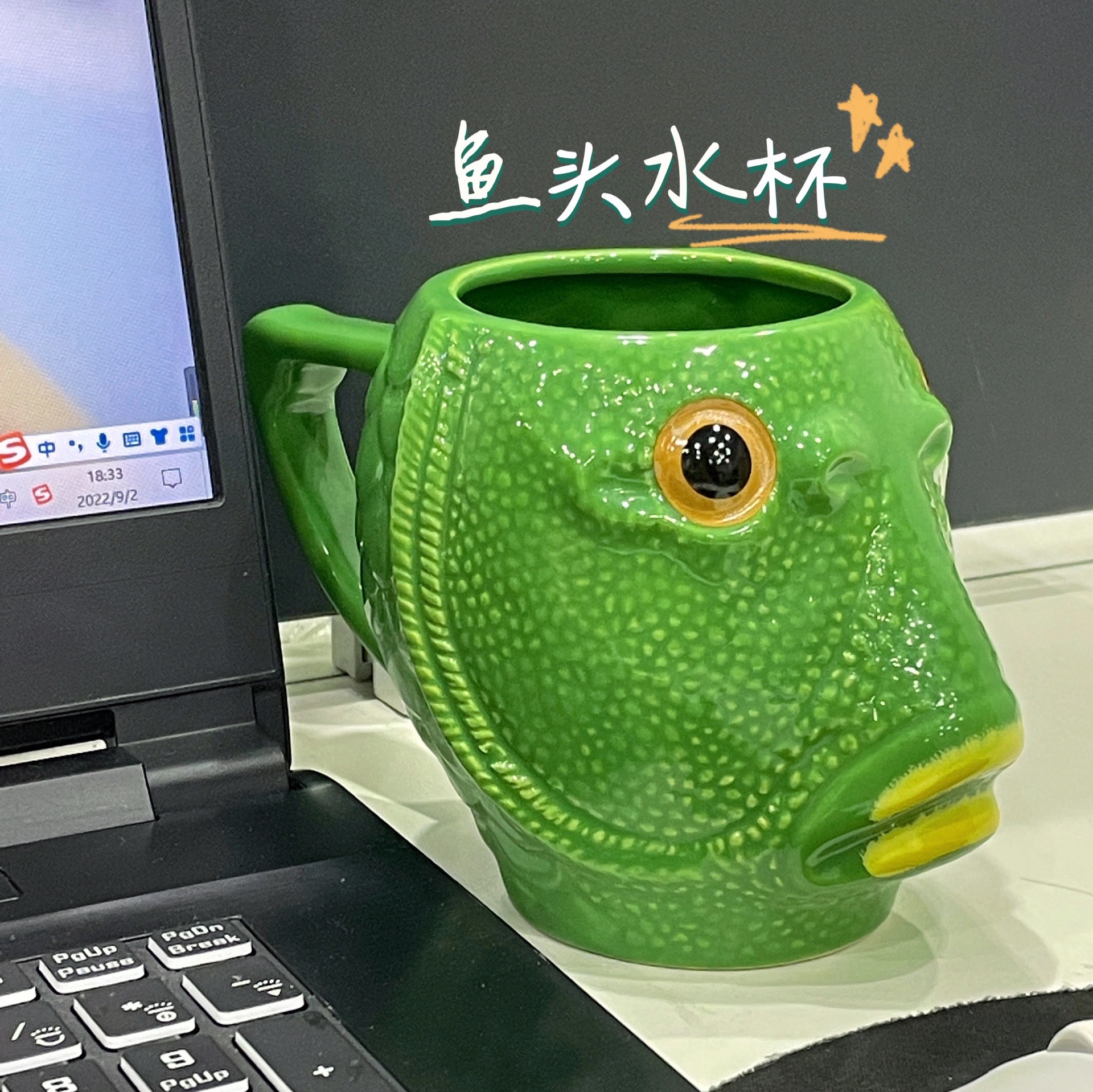 Muchos tipos de tazas de agua creativas y extrañas tazas de café de cerámica simples tazas personales tazas prácticas regalos de cumpleaños