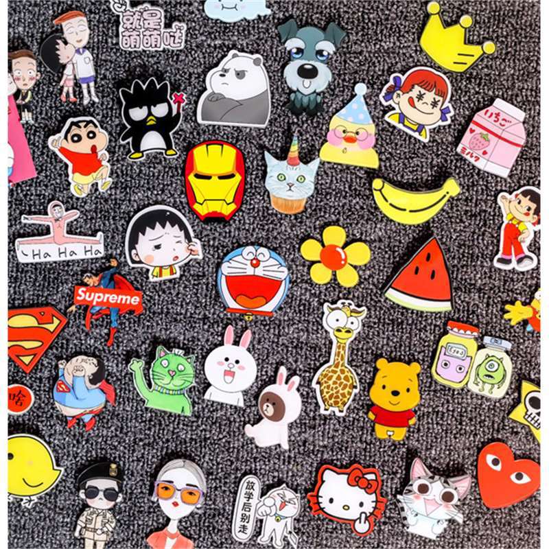 Japón y Corea del Sur animados adorables broches acrílicos Crazy Zoo City insignia Judith Pequeño pecho fresco