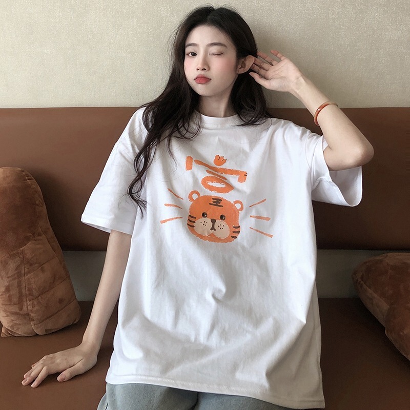 Early Spring 2022 New Loose Slimming Cute Short-sleeved T-shirt Women's Chic Top Design Niche Ins Tide Early Spring 2022 New Loose Slimming Cute Short-sleeved T-shirt Women's Chic Top Design Niche Ins Tide