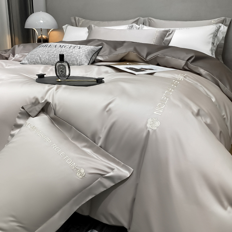 Cuatro piezas de seda de hielo de verano seda lisa cama cama de lujo ligera cama de lujo cama de tres piezas de verano