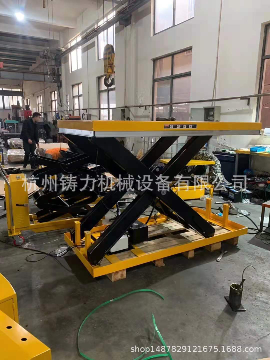 工厂用固定式电动升降台 载重1吨 高1300