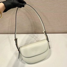 2024��Ʒ��ƤŮ��СţƤ�p�玧�μ�б����ٴ����e���wС��Ҹ�°�