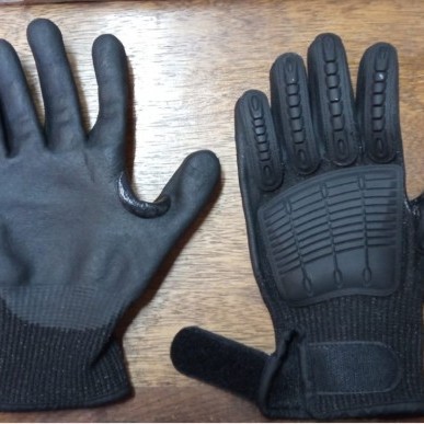 13G切割D丁晴发泡触屏虎口刮胶TPR拉毛扣耐磨防静电防割王工业级