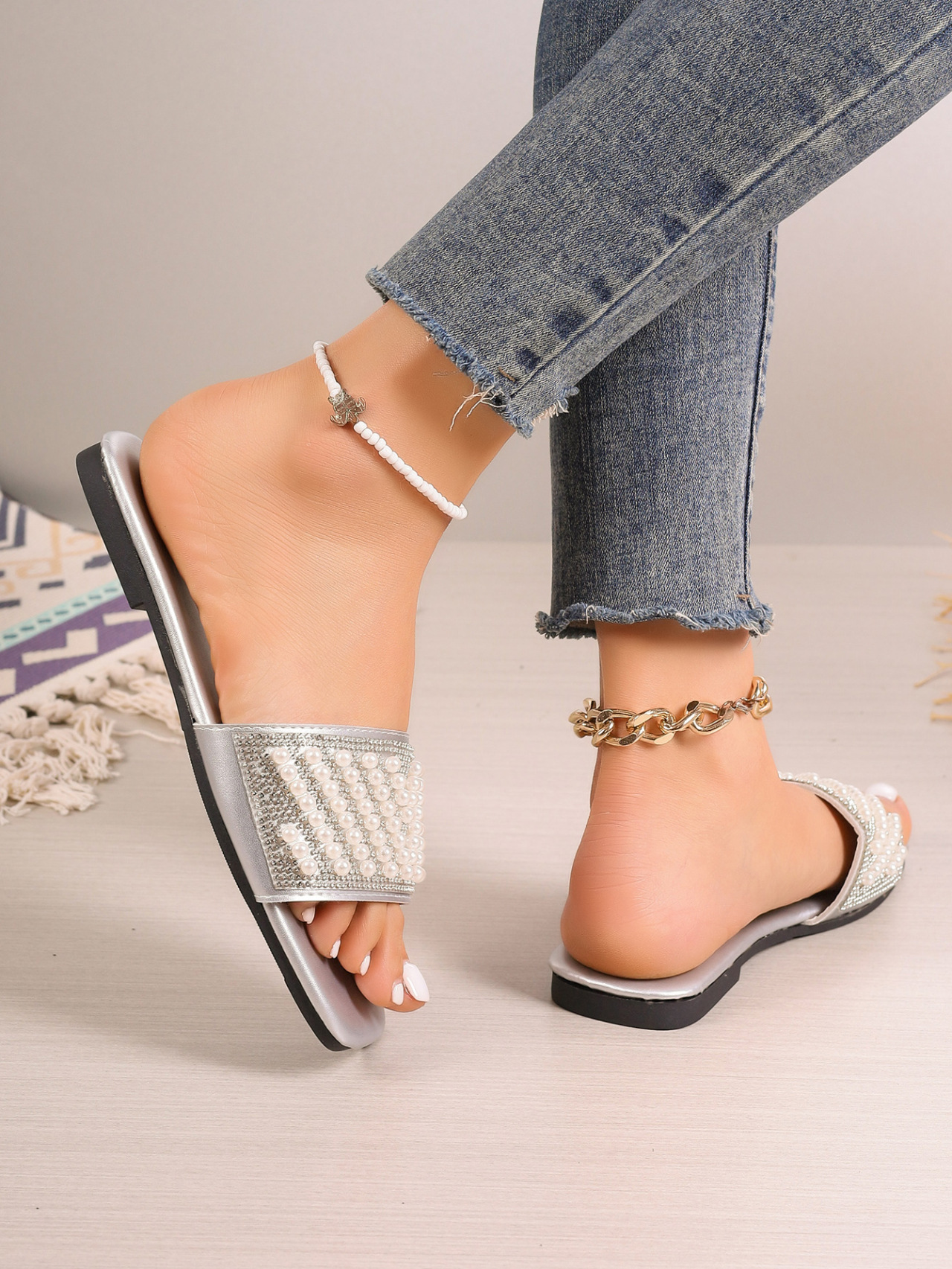 Casual Women's Slides With Pearls Square Toe Beach Sandals_voghion.com