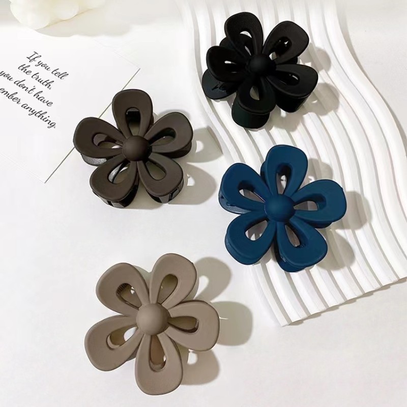 35g Weight Hair Claws Hair Accessories Type Basic Sweet Women'S Flower Plumeria Plastic Resin Hair Claws