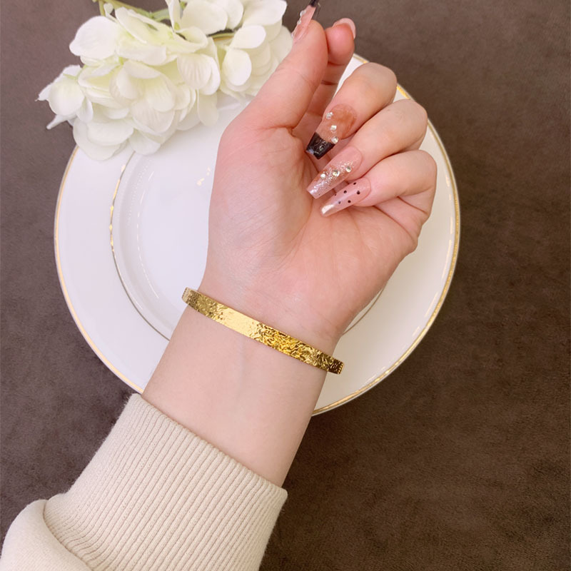 Nuevo estilo chino vietnamita antiguo brazalete de oro palacio viento ancho cara pulsera de hielo ligero lujo no se desvanece joyas
