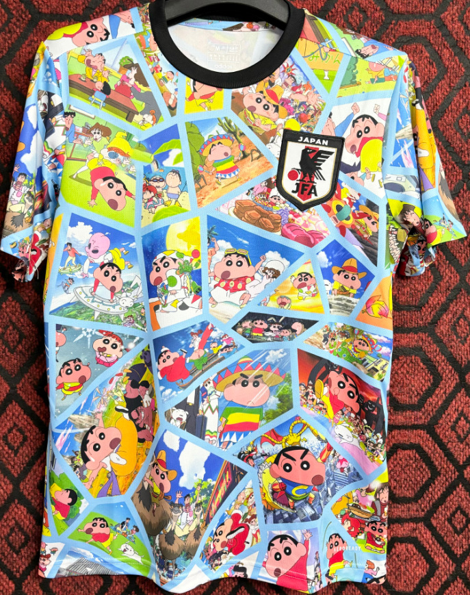 24-25 Crayon Shin-chan japonés