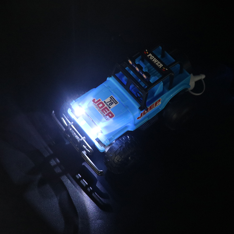 Nuevo vehículo todoterreno de control remoto de dirección de cuatro vías para niños con luz Jeep control remoto coche niño juguete control remoto Coche