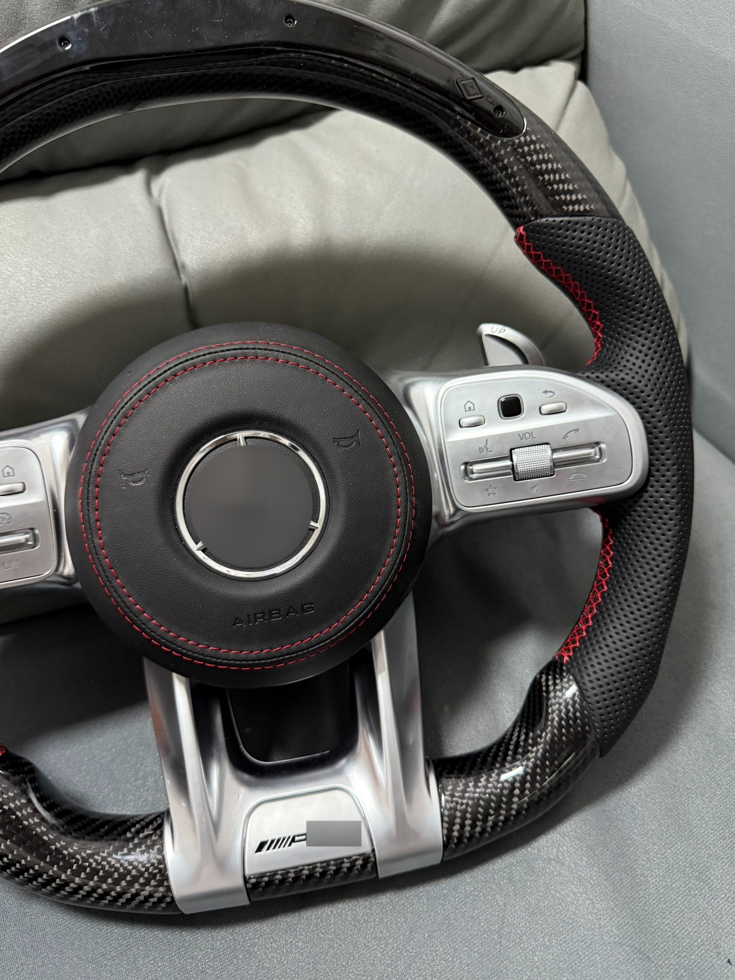 Suitable for Mercedes-Benz AMG carbon fiber LED steering wheel ACEGS series GLCGLEGLS old model modified to new model Dragonfly