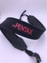 批发 PK黑底红字弹力减震肩带 适用于Pen宾tax得相机