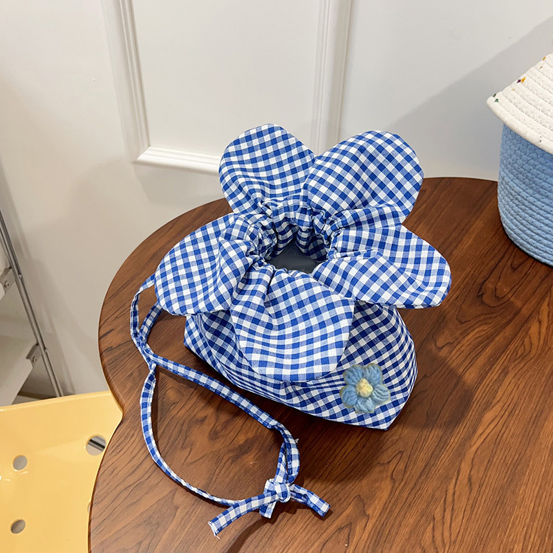 Girly Heart Flower Bag Ins Style One-Shoulder Crossbody Bucket Bag Double-Sided Large Capacity Work Commuting Mobile Phone Drawstring Bag