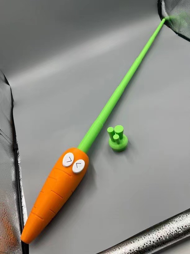 Directo de fábrica espada de rábano retráctil rábano palo cuchillo zanahoria forma descompresión juguete creativo impresión 3D Internet celebridad