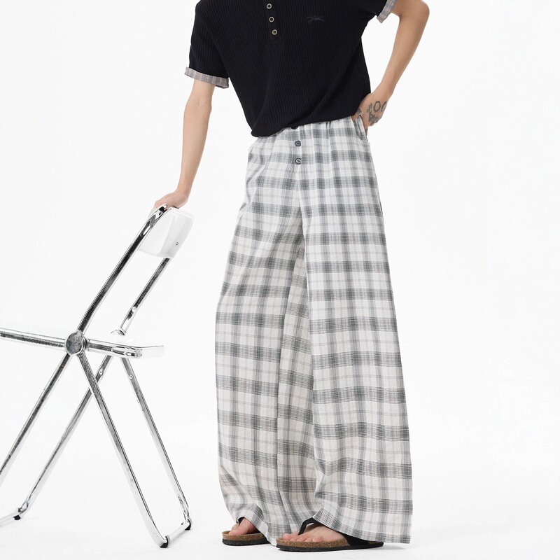 American High Street Style Black and White Checkered Pants for Men, Summer Ice Silk Cool Straight-Leg Casual Pants, Relaxed Drape Floor-Length Trousers American High Street Style Black and White Checkered Pants for Men, Summer Ice Silk Cool Straight-Leg Casual Pants, Relaxed Drape Floor-Length Trousers