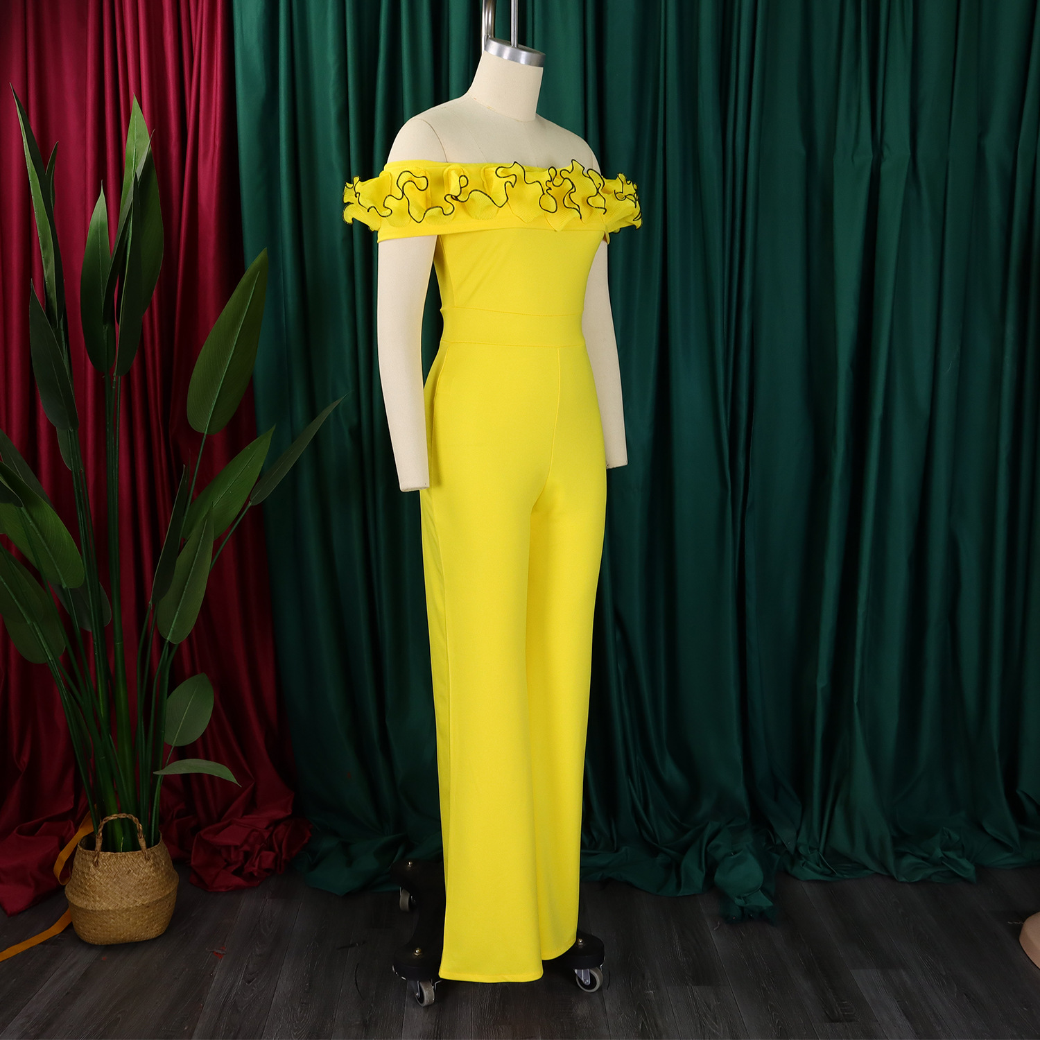 abbigliamento donna sexy attillato tinta unita monospalla arricciato spalle scoperte manica corta tuta commercio estero_voghion.com