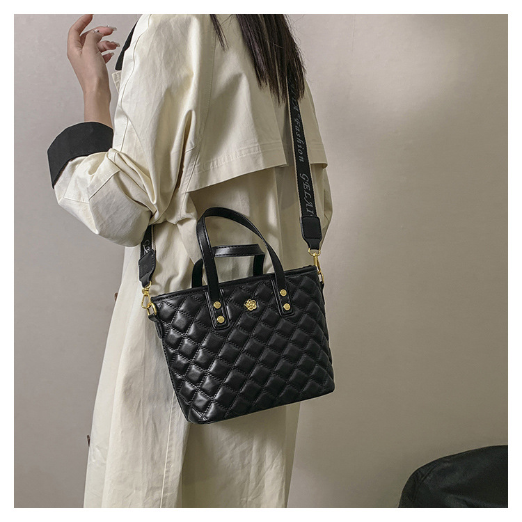 Großhandel mit neuen Taschen für Damen, modischen Rautenhandtaschen, kleinen Beuteln, vielseitigen Schulter-Crossbody-Beuteltaschen und Tragetaschen_voghion.com