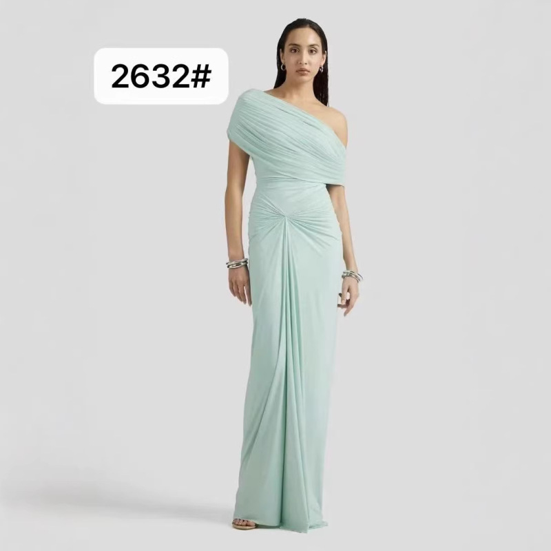 Spring/Summer 2026 Vietnamese Niche Design Off-Shoulder Sleeveless High-Waisted Pleated Slim-Fit Dress Floor-Length Gown Long Dress