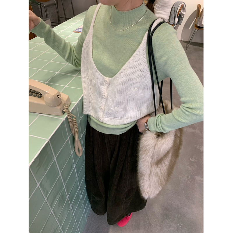 Musi Early Spring Korean Style Handmade Embroidered Floral Knitted Vest for Women, Layered Casual Vest Cardigan M7041