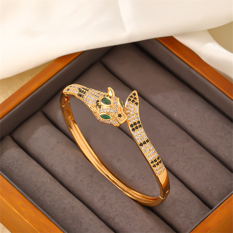 Parure de bijoux serpentine pleine de diamants, bague bracelet en zircon, personnalité de luxe légère, tête de léopard de l'industrie lourde_voghion.com