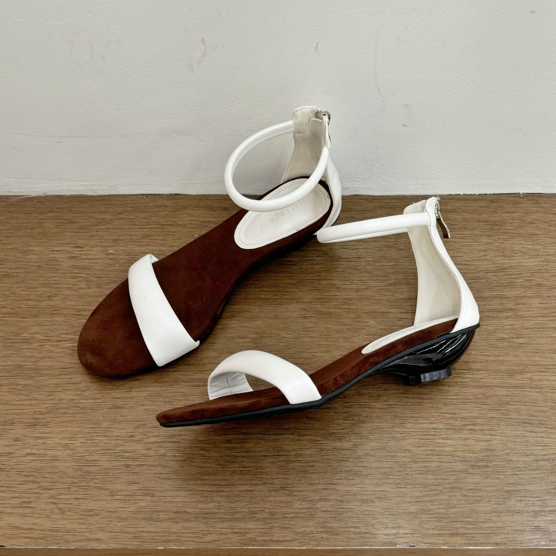 French Style Retro Open-toe Sandals For Women Chunky Low Heel_voghion.com