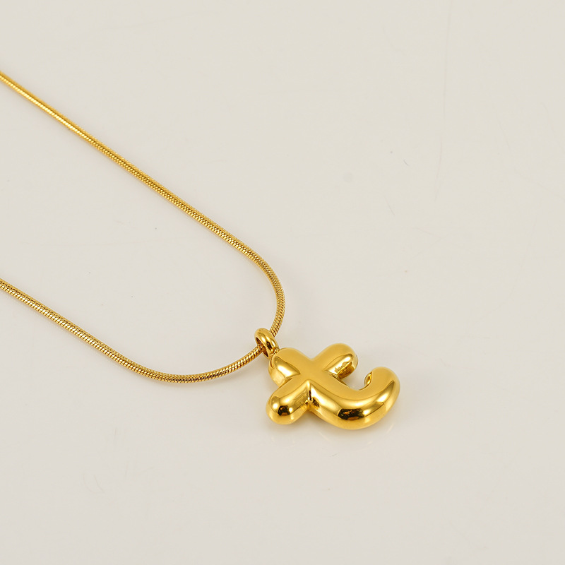 Burbujas transfronterizas 26 letras inglesas colgante brillante collar nicho universal oro acero titanio joyería collar