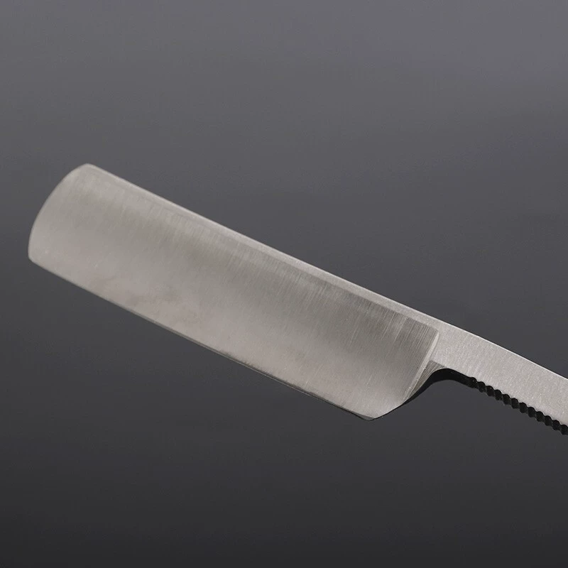 Old-fashioned razor