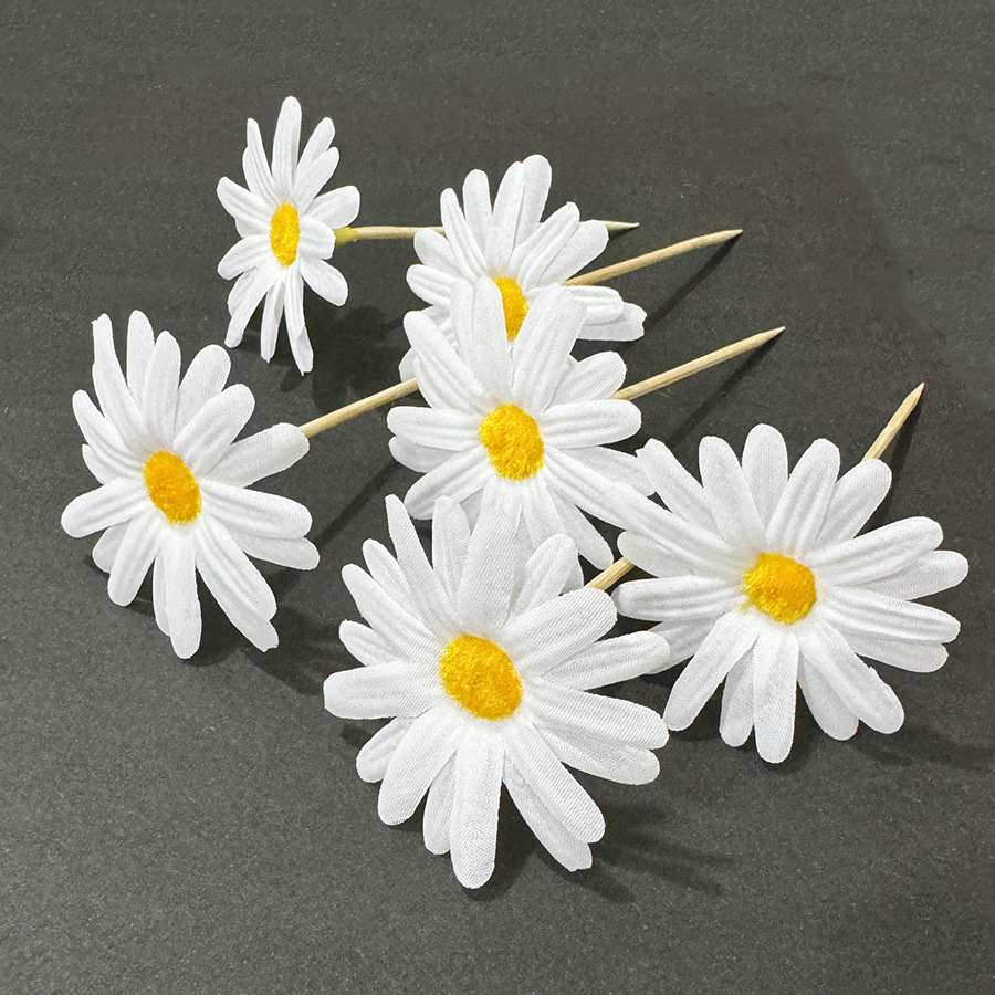 Decoraciones de platos fríos de rosas creativas, inserciones, flores de margaritas pequeñas simuladas, adornos de frutas desechables, platos de frutas, decoración de postres