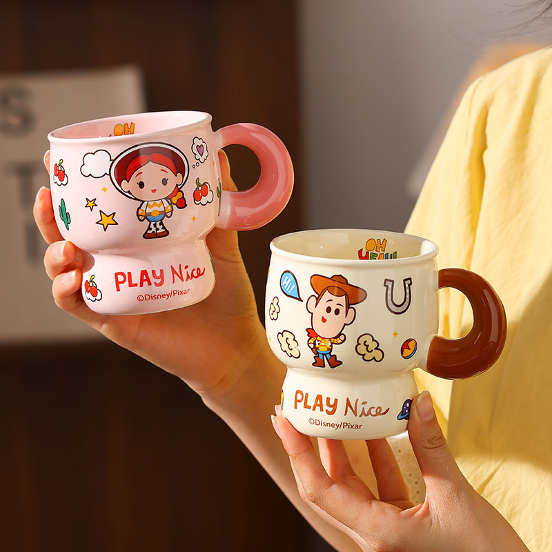 Toy Story co-branding tazas de cerámica para niños tazas de agua para parejas regalo de cumpleaños tazas de café para el desayuno para el hogar