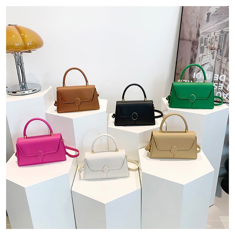 Solid color one-shoulder bag