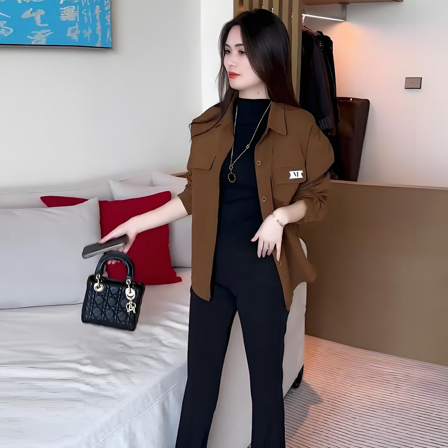 时尚休闲长袖短外套女秋季新款气质好看翻领开衫舒适显瘦夹克上衣