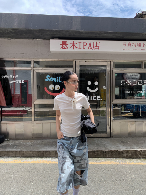 [9hour] フレンチストラップラウンドネック半袖Tシャツレディース2025夏スタイル右肩トップスレディースc250405|undefined