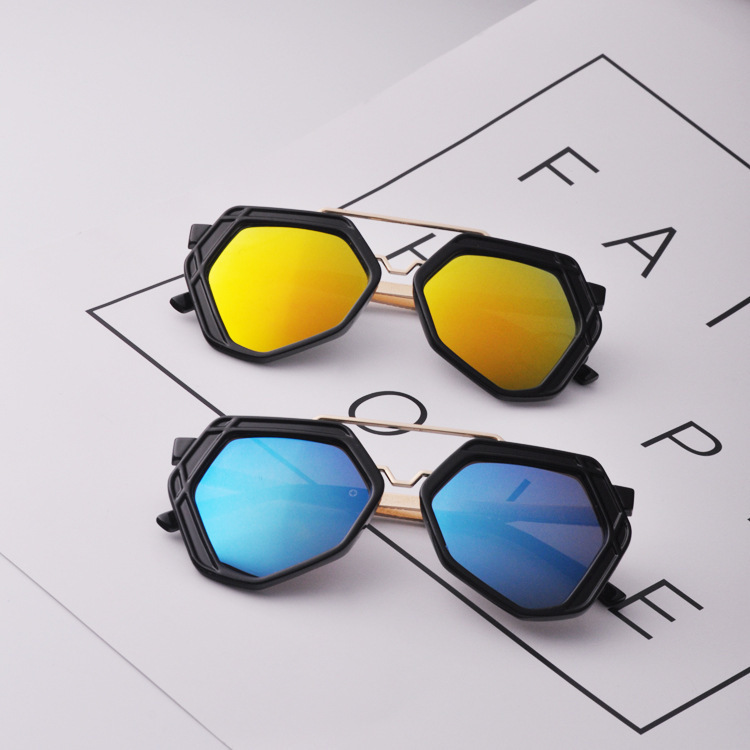 Children's comfortable universal fashionable sunglasses