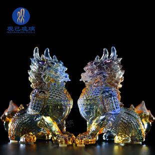 Glass Kirin a pair of Feng Shui lucky ornaments home living room Office display decoration town house Chinese craft gifts