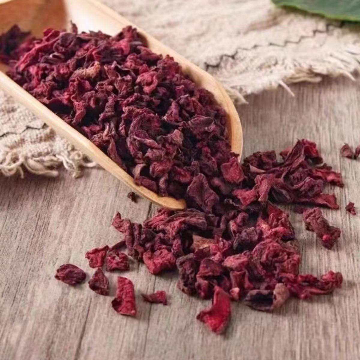 Dragon Blood Fruit Tea Long Xue Guo 500g Dried Herbal Tea from Yunnan key features
