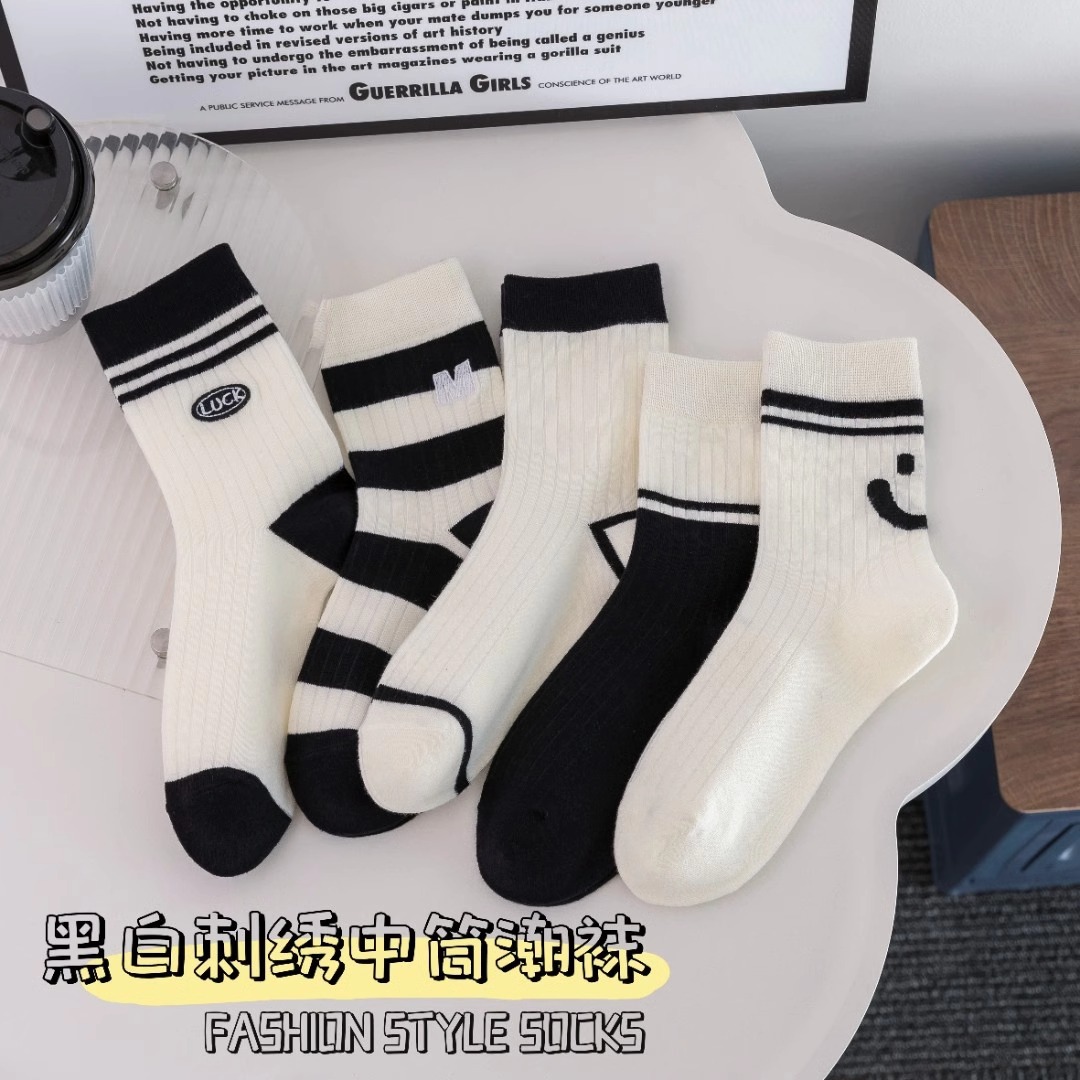 黑白條紋中筒襪秋款百搭網紅白色襪子大牌感時尚撞色潮襪刺繡長襪