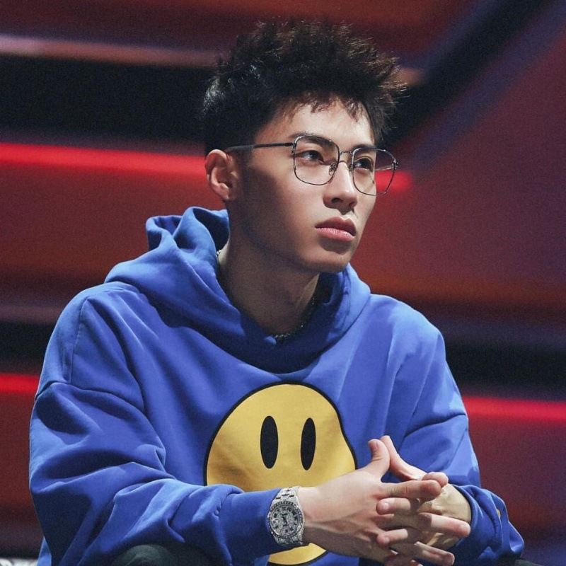 Drew 스마일리 후디 로얄 블루