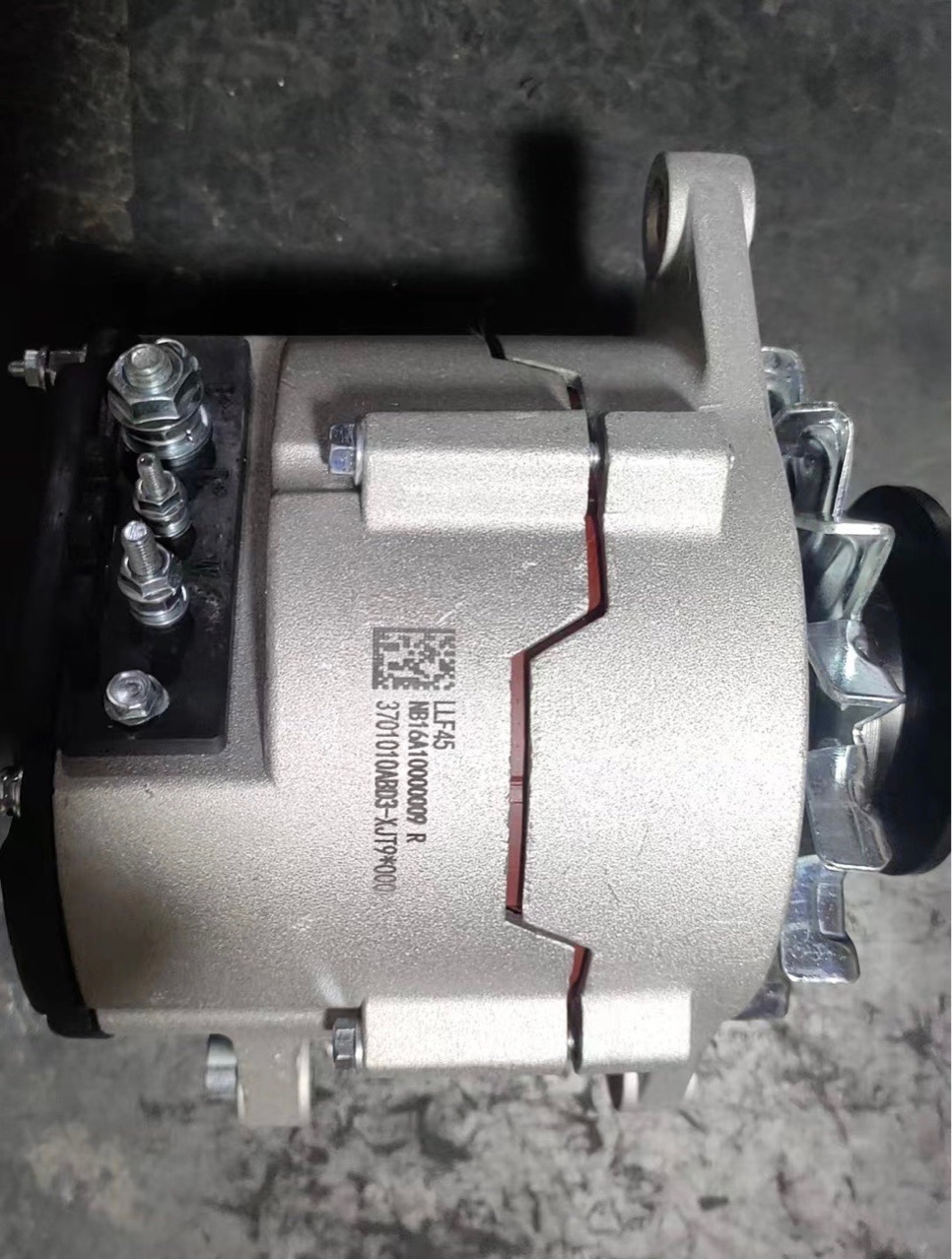 3701010ABD3-XJT90发电机JFZ270-D200发电机锡柴4DW94发电机