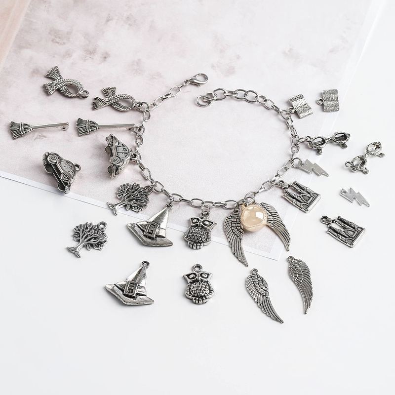 Cross-Border Hot Selling Harry Potter Magic Academy Bracelet Accessories Glasses Lightning Wings Bracelet Accessories Manufacturer Wholesale