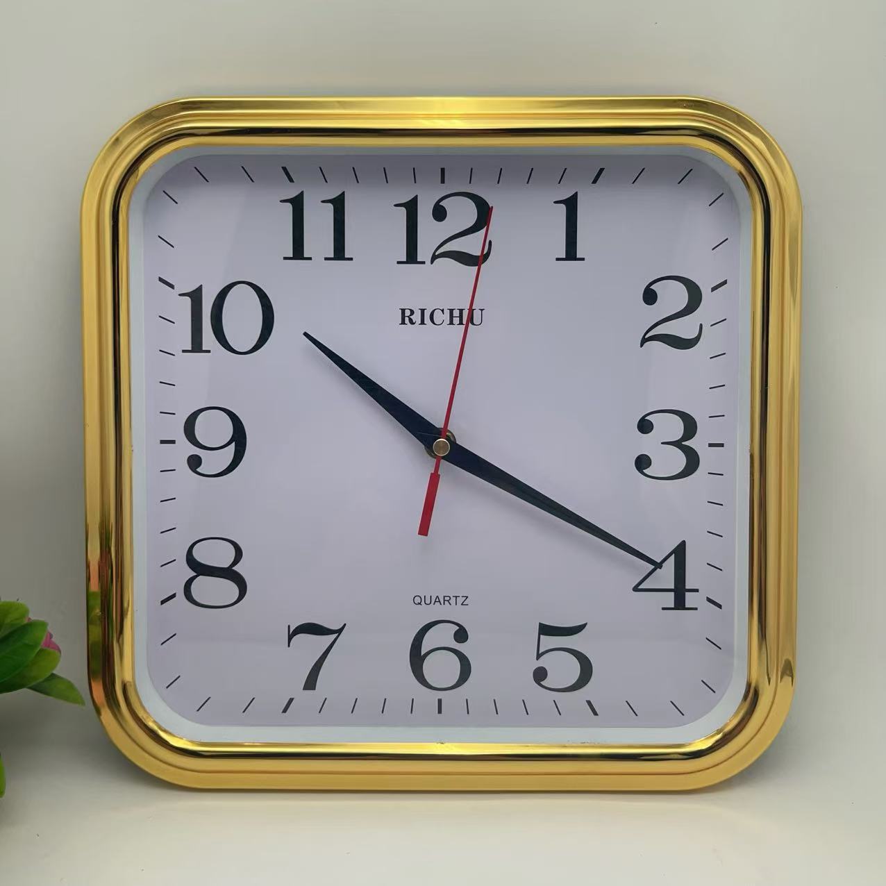 Wall Clock Square 12 Inch Large Character Simple Household Watch Wholesale Second Jump Sound Living Room Battery Chronograph Quartz Clock