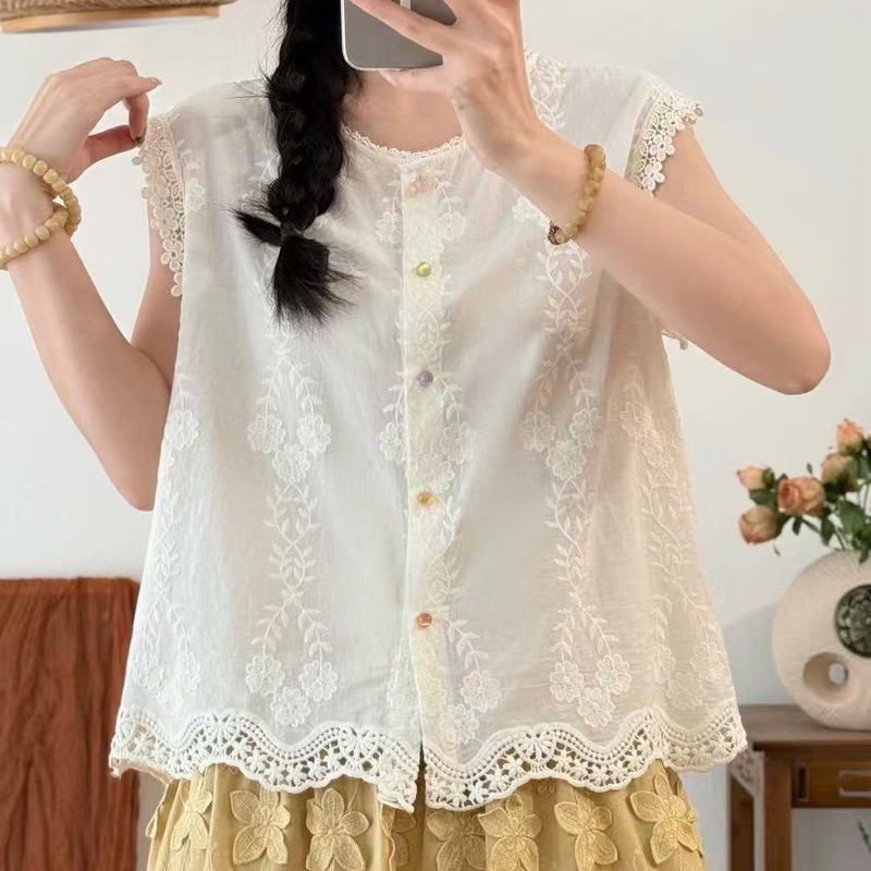 2026 Summer Short-Sleeved Women's Round-Neck Lace Embroidered Blouse Half-Sleeved Loose Casual Shirt Top 2026 Summer Short-Sleeved Women's Round-Neck Lace Embroidered Blouse Half-Sleeved Loose Casual Shirt Top