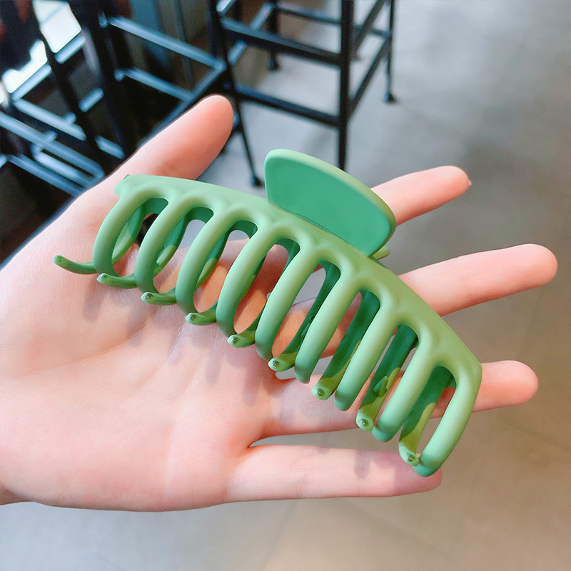 Milk Brown horquilla grande hacia atrás cabeza clip de pelo tocado de las mujeres principios de primavera de alto grado updo tiburón horquilla