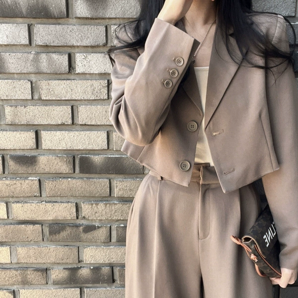 Apricot trousers